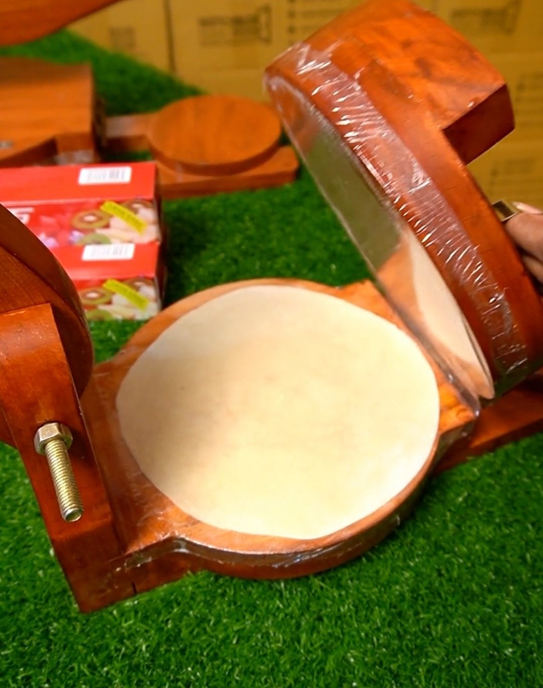 Screenshot_2025-07-18-01-59-28-995_com.miui.videoplayer1-edit